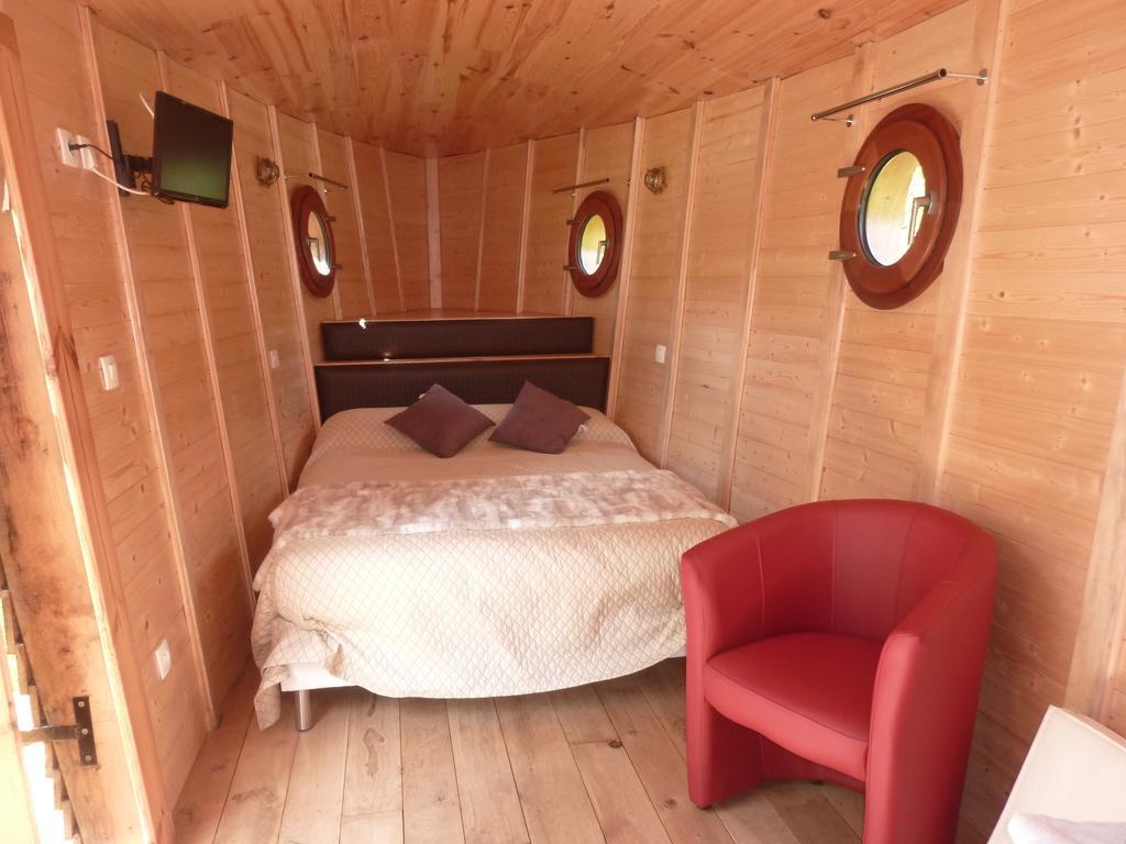 Chambre D'Hotes Au Fil De L'Eau Jumieges Room photo