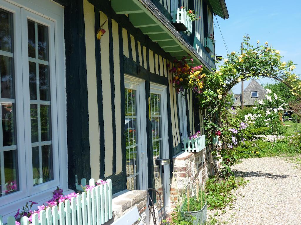 Chambre D'Hotes Au Fil De L'Eau Jumieges Exterior photo