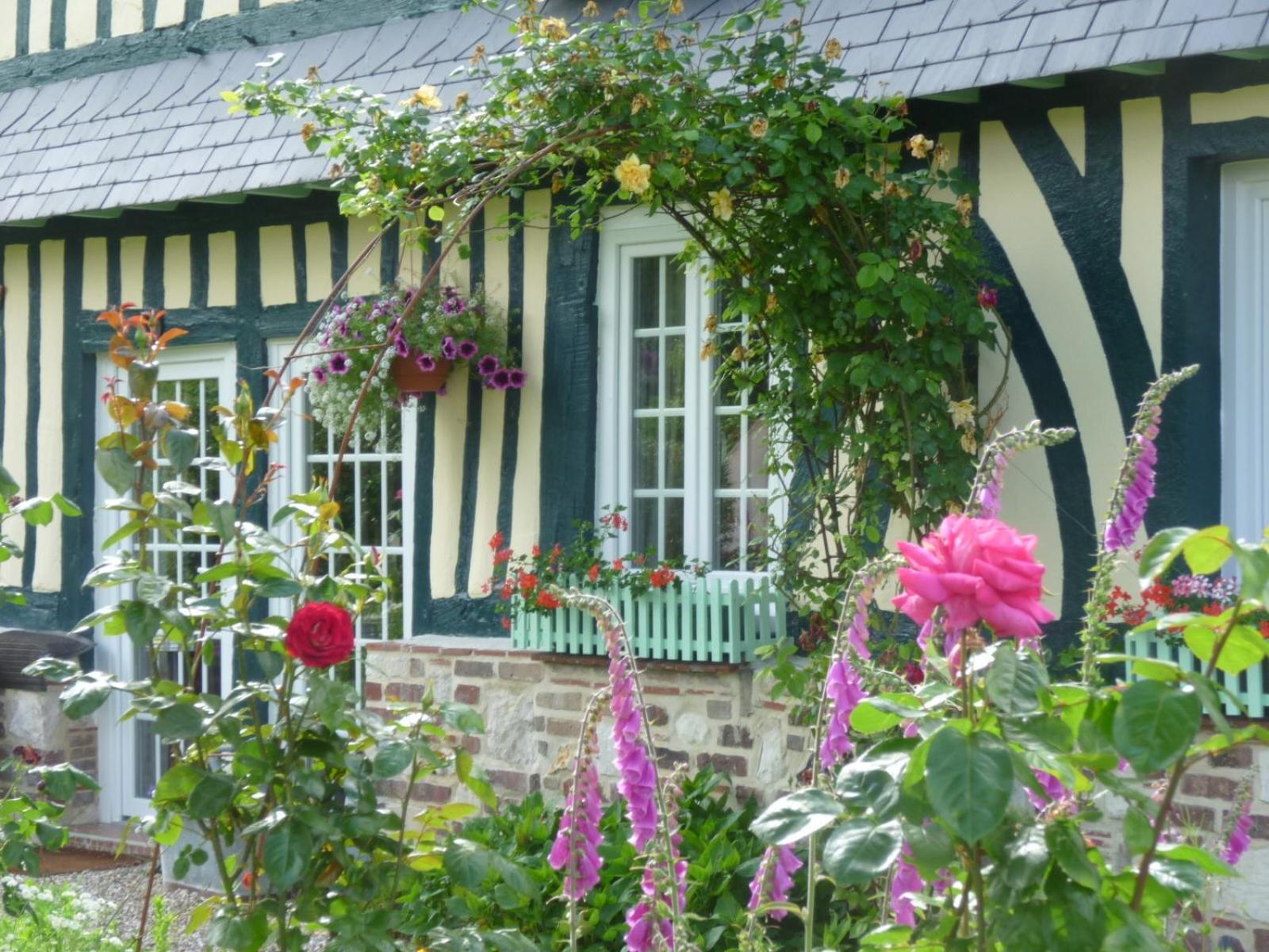 Chambre D'Hotes Au Fil De L'Eau Jumieges Exterior photo